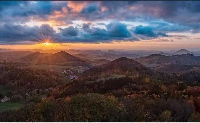 Проживание в семье Ctyrka Варнсдорф